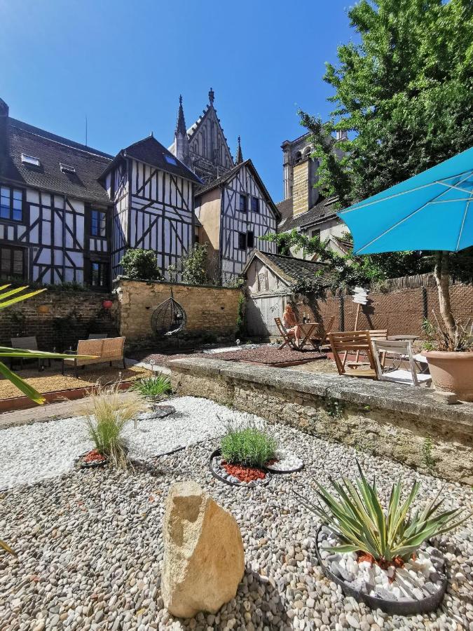 Apartamento Le Papillon de la Cathédrale - Calme - Jardin - Wifi Troyes Exterior foto