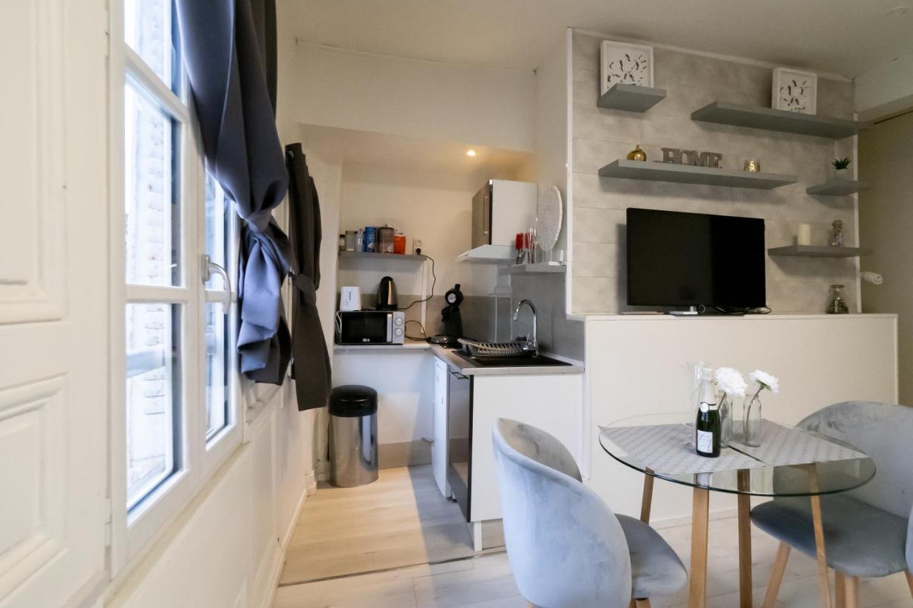 Apartamento Le Papillon de la Cathédrale - Calme - Jardin - Wifi Troyes Exterior foto